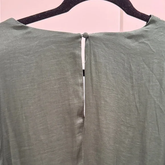 Banana Republic Dark Green Blouse - Picture 2 of 4